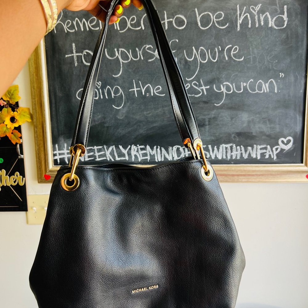 Michael Kors Black Elegant Shoulder Bag